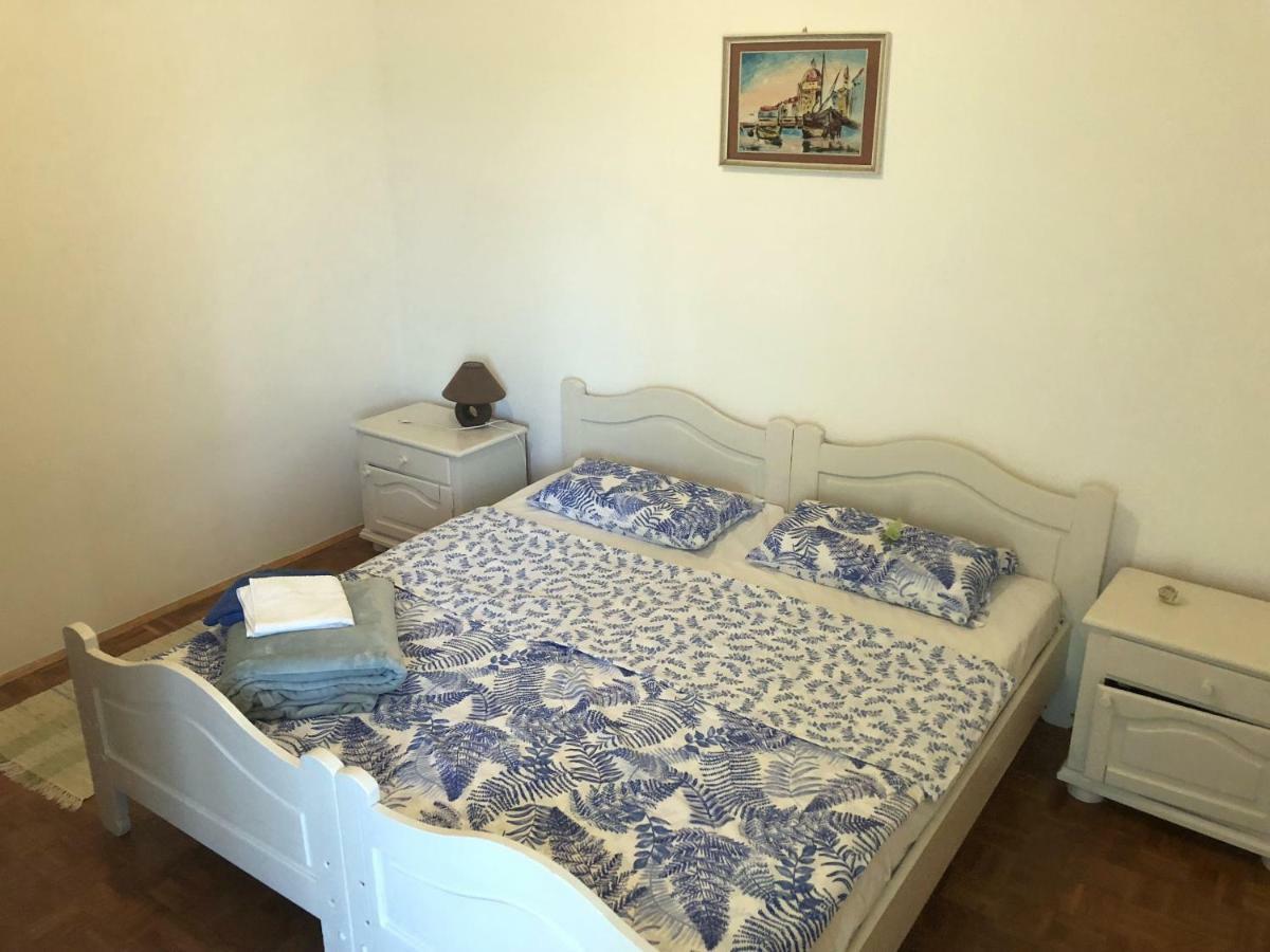 Guesthouse Vila Ruzmarin Ždrelac Extérieur photo