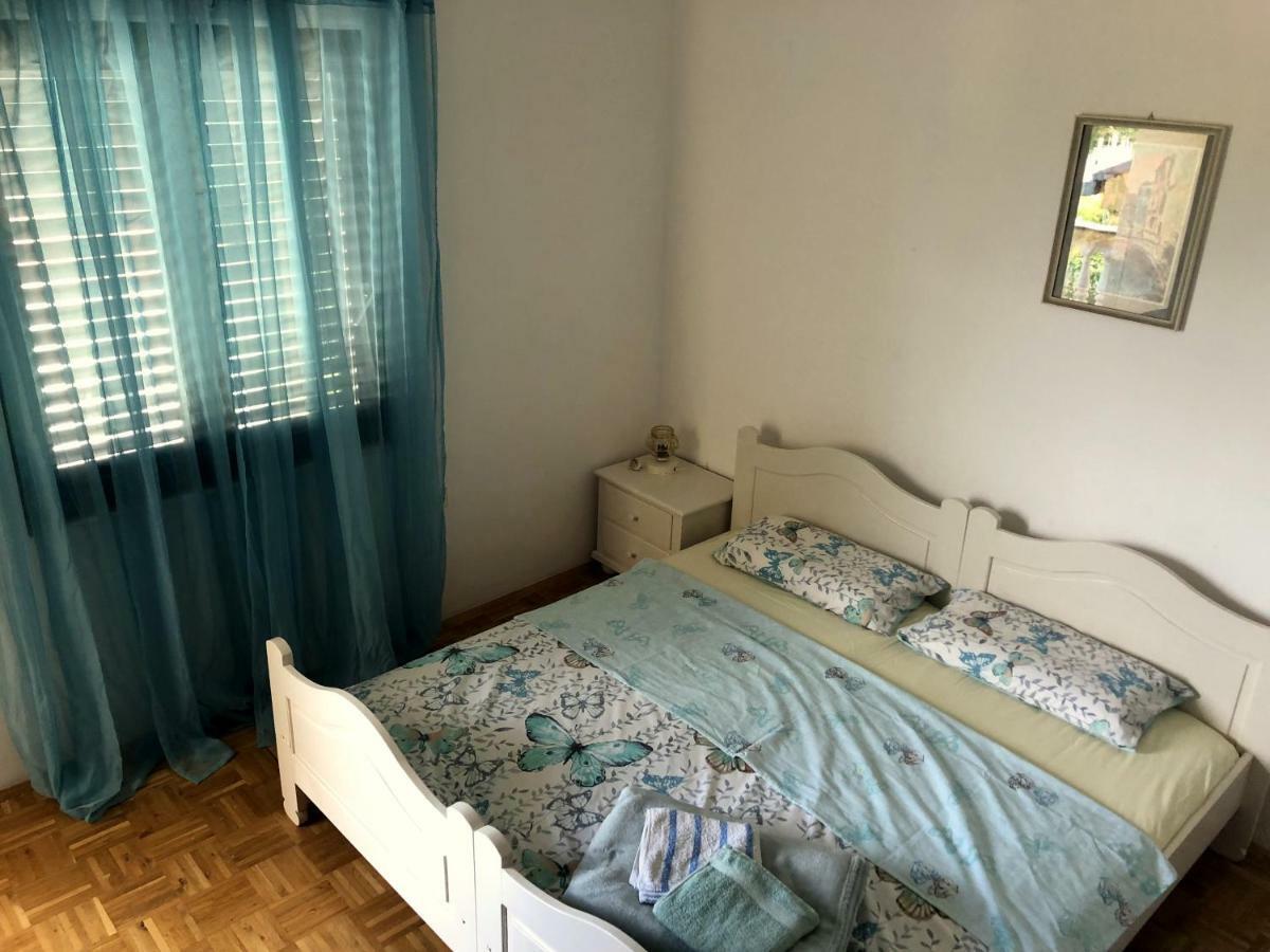 Guesthouse Vila Ruzmarin Ždrelac Extérieur photo